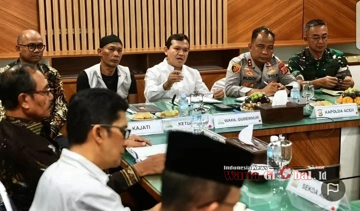 Forkopimda Aceh Hadapi Bara Konflik: Enam Rekomendasi, Termasuk Kepastian Hukum Bendera Bintang Bulan Forkopimda Aceh Hadapi Bara Konflik: Enam Rekomendasi, Termasuk Kepastian Hukum Bendera Bintang Bulan
