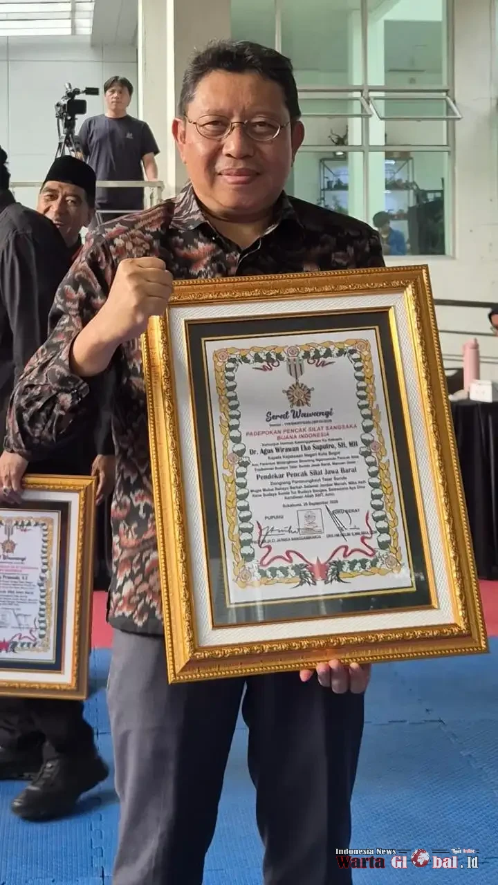 Kajari Kota Bogor Dianugerahi Gelar “Pendekar Pencak Silat Jawa Barat”