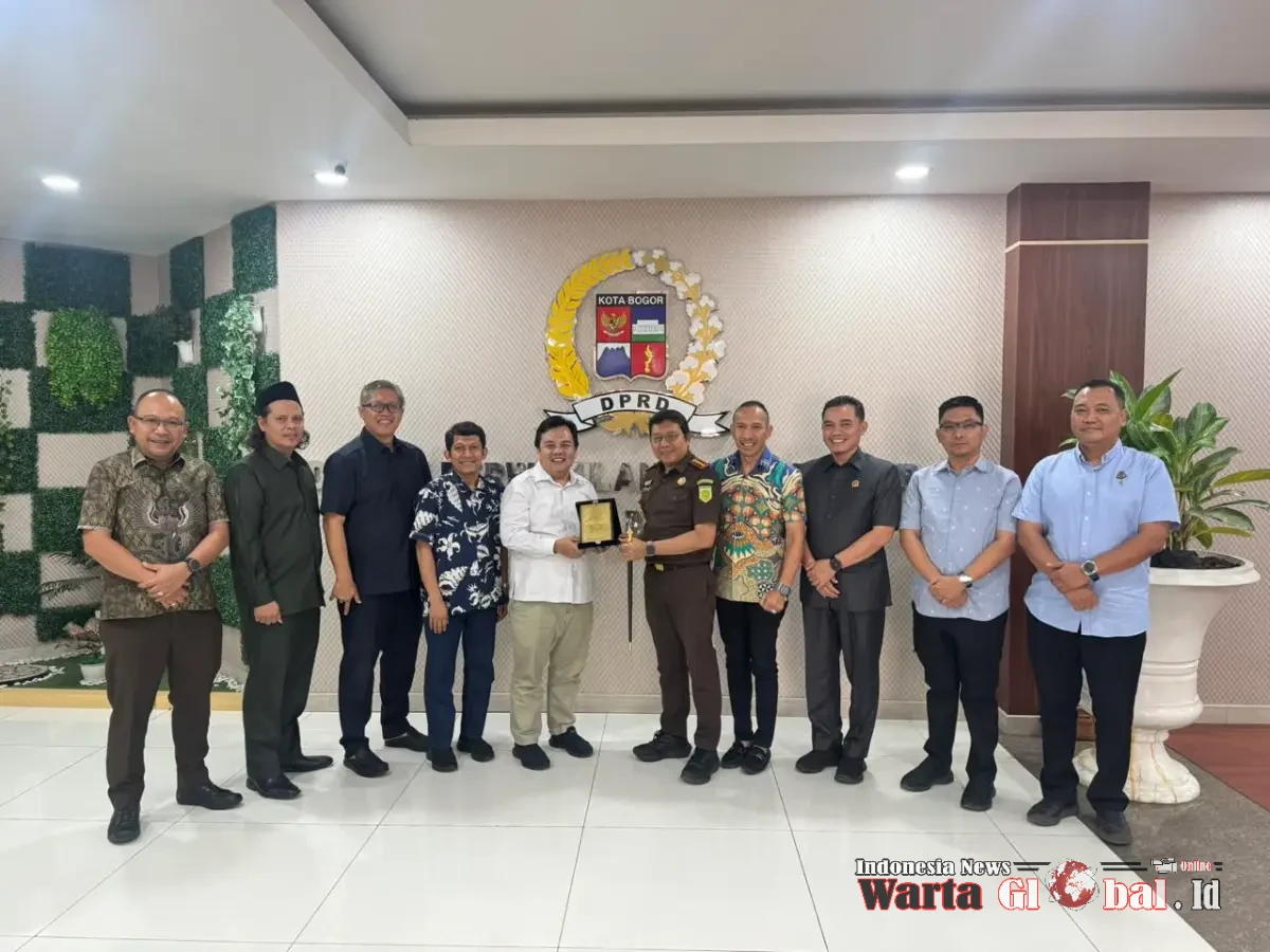 Kajari Kota Bogor Kunjungi DPRD dan Hadiri Rapat Paripurna Perubahan Anggaran 2026