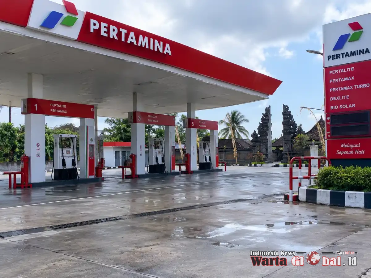 Gangguan Pasokan BBM Dilaporkan Terjadi di Sejumlah SPBU di Bali.