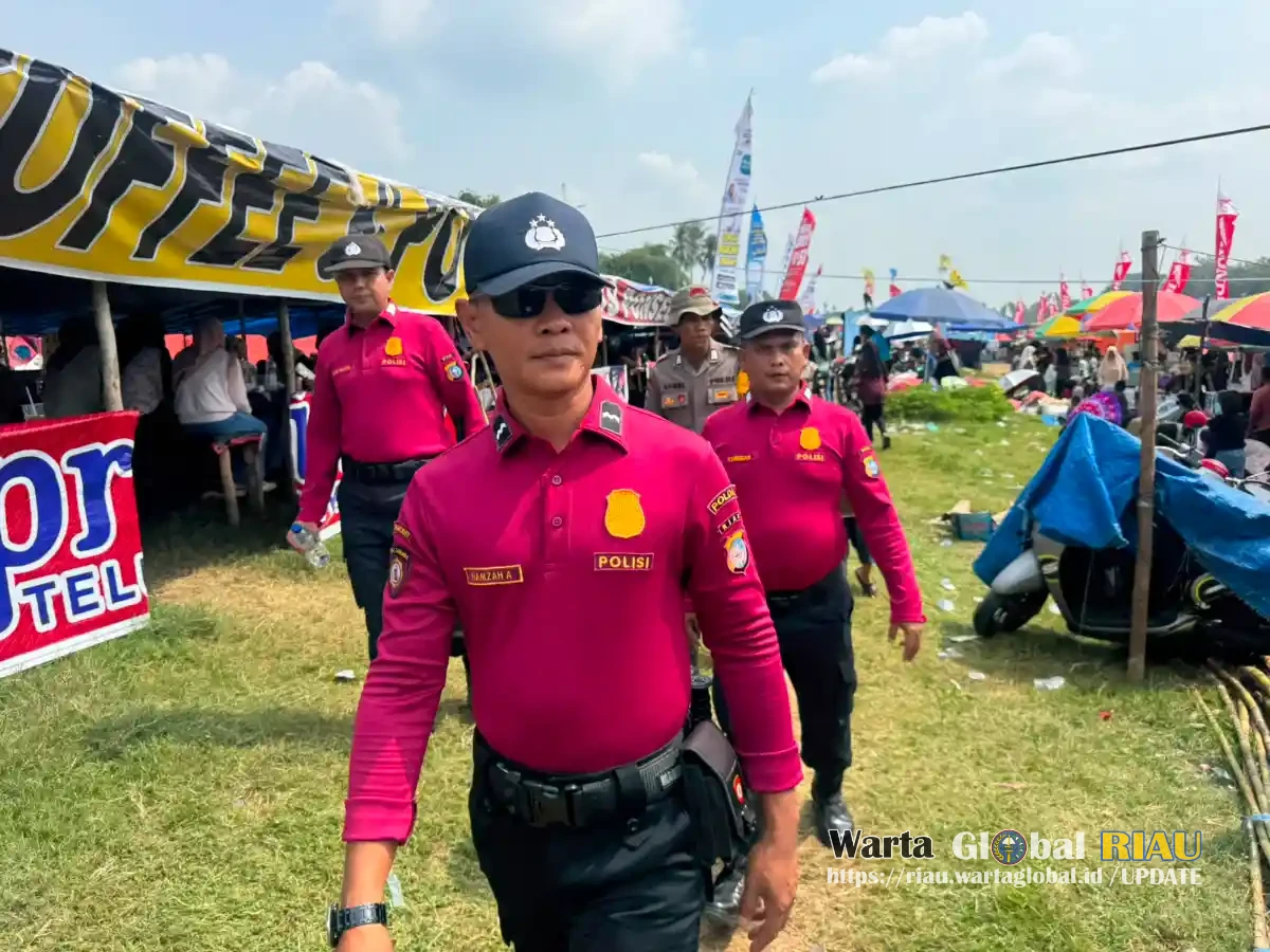 Ditpamobvit Polda Riau Amankan Festival Pacu Jalur Di Sungai Kuantan