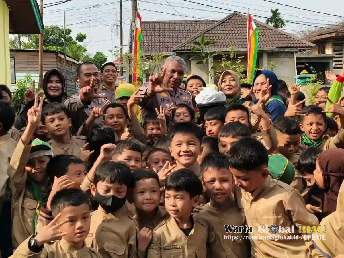 Polantas Karib Sambangi SD Muhammadiyah 3, Edukasi Keselamatan Berlalu Lintas Dan Tanamkan Kepedulian Lingkungan Sejak Dini