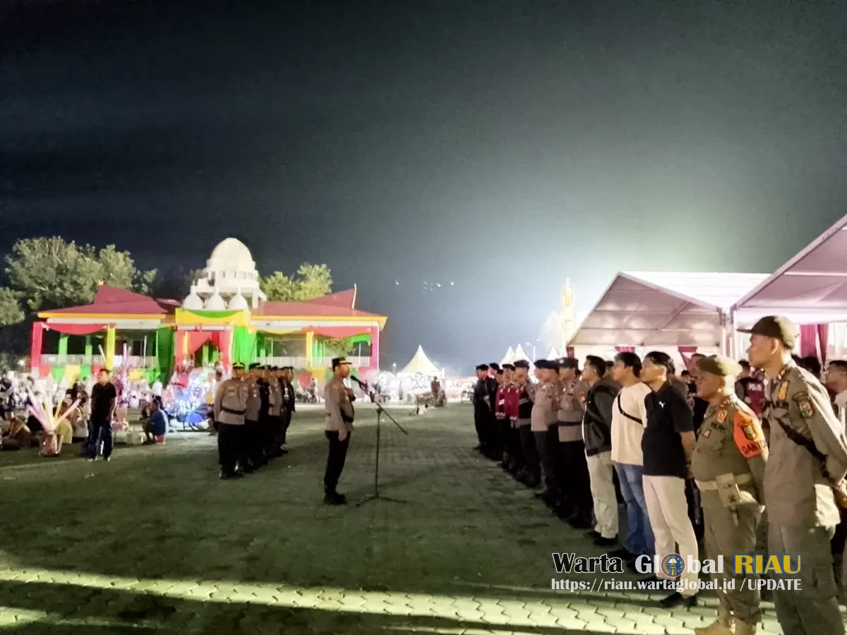 Polres Kuansing Pastikan Pengamanan Kuansing Bersholawat Hadad Alwi Berjalan Aman Dan Kondusif Polres Kuansing Pastikan Pengamanan Kuansing Bersholawat Hadad Alwi Berjalan Aman Dan Kondusif