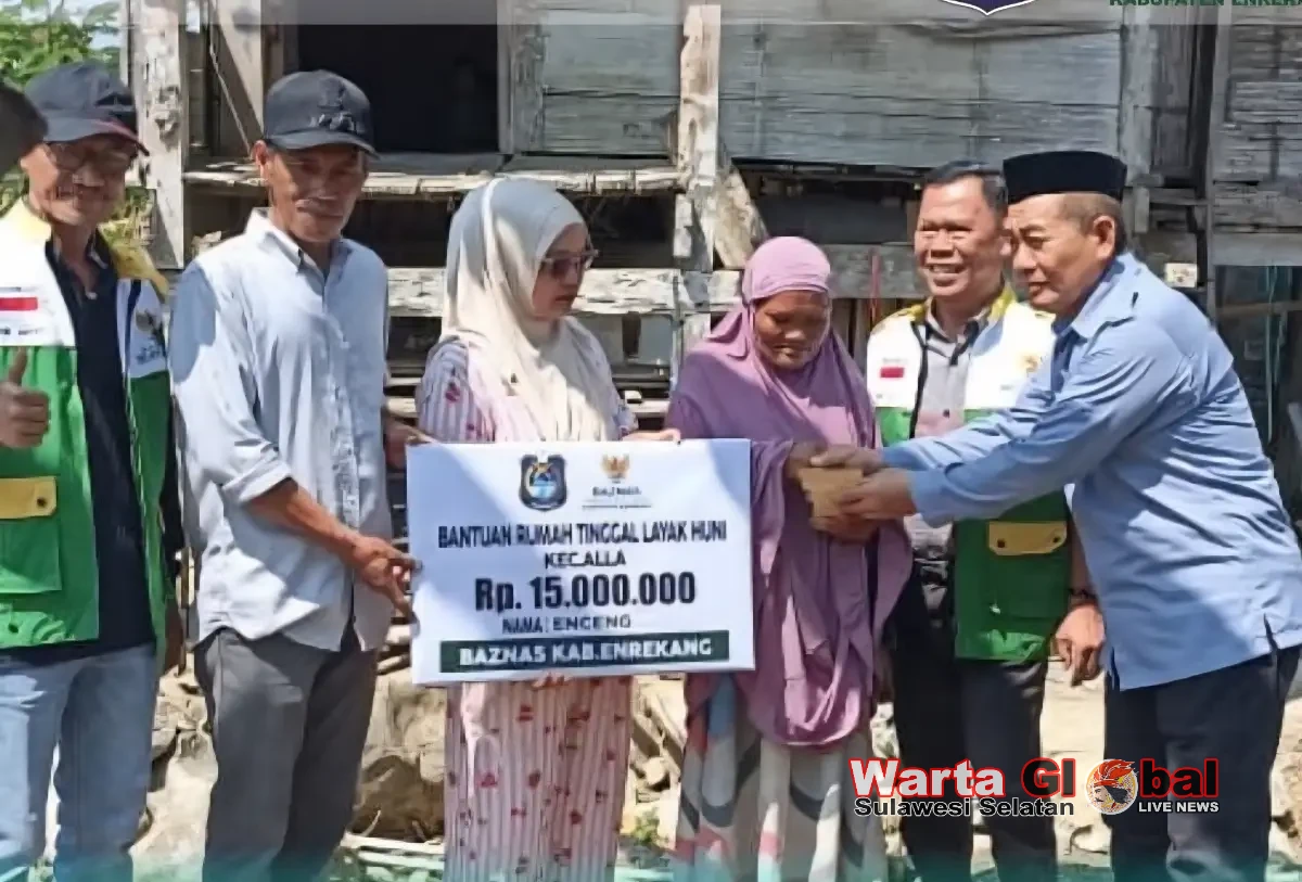 BAZNAS Enrekang Salurkan Bantuan Rp15 Juta untuk Rumah Layak Huni Warga Alla