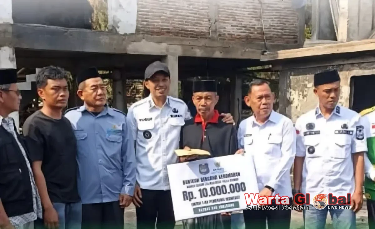 BAZNAS Enrekang Salurkan Bantuan Rp10 Juta untuk Korban Kebakaran di Tellu Bua