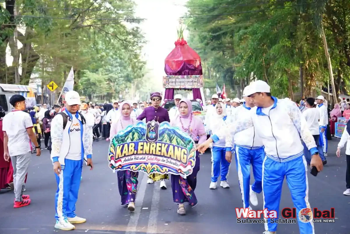 Karnaval Enrekang Curi Perhatian di HUT ke-357 Sulsel, Raih Juara Harapan II
